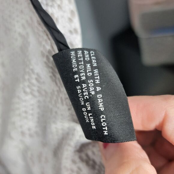 Nikki Jones Rain Jacket Size Large Brown Snakeskin Print Raincoat Shiny Hooded - Picture 15 of 16